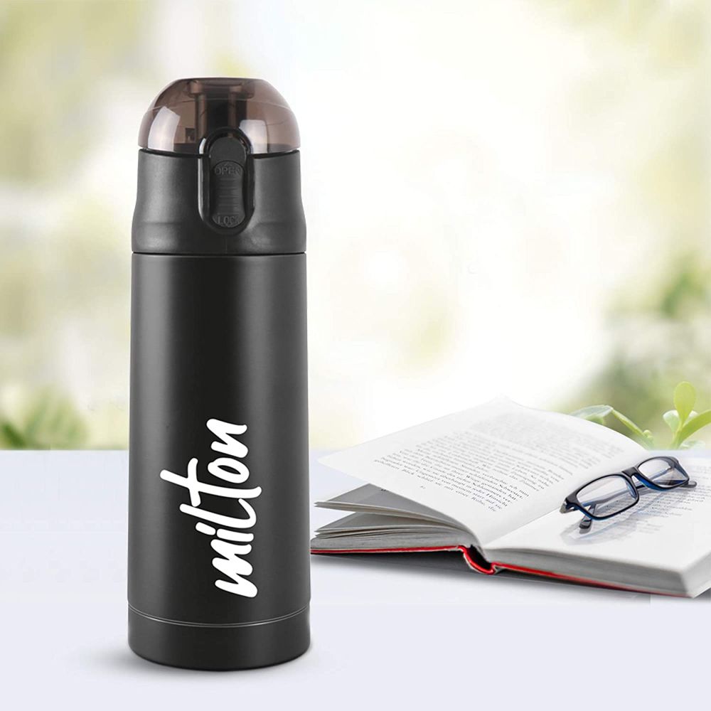 Milton New Crown-600 Thermosteel Hot and Cold Vacuum Insulated Water Bottle, 500 ML, Black