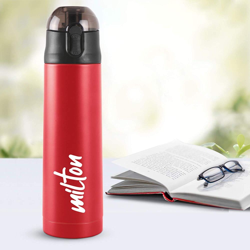Milton New Crown-900 Thermosteel Hot and Cold Vacuum Insulated Water Bottle, 750 ML, Red
